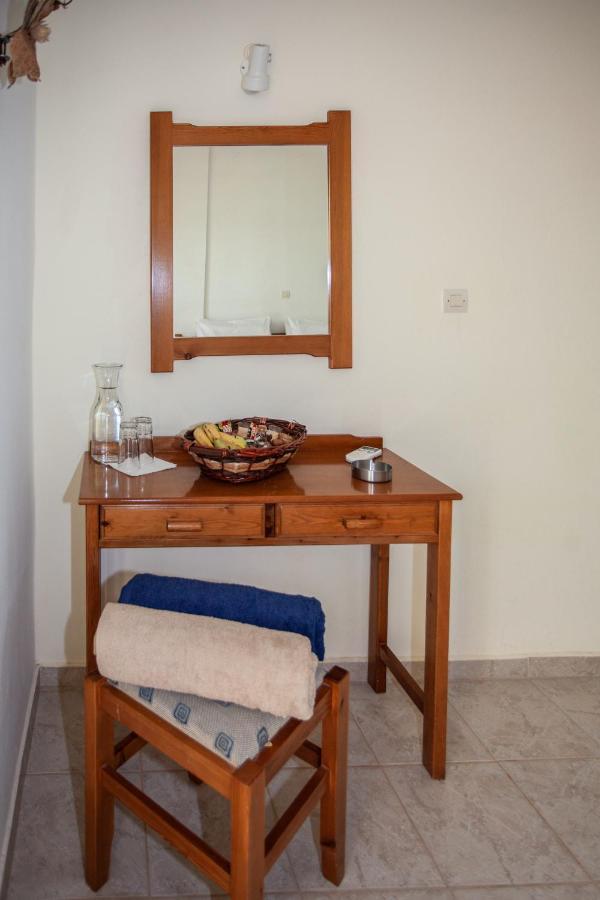 Hill Of Calm Hotel Triópetra Kültér fotó