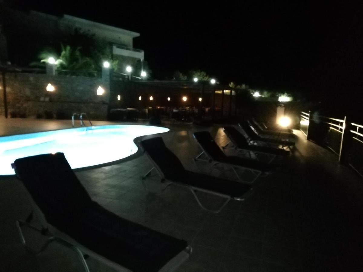 Hill Of Calm Hotel Triópetra Kültér fotó