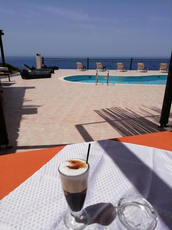 Hill Of Calm Hotel Triópetra Kültér fotó